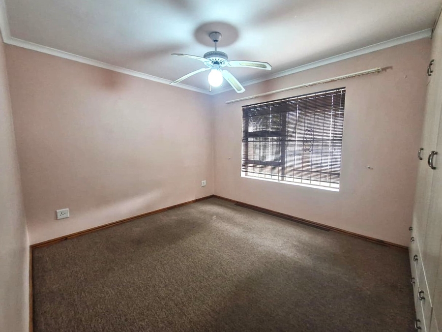 To Let 3 Bedroom Property for Rent in De Oude Spruit Western Cape